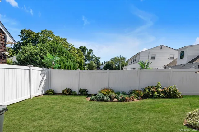 $649,000 | 49 Princeton Place, Merrick, NY 11566