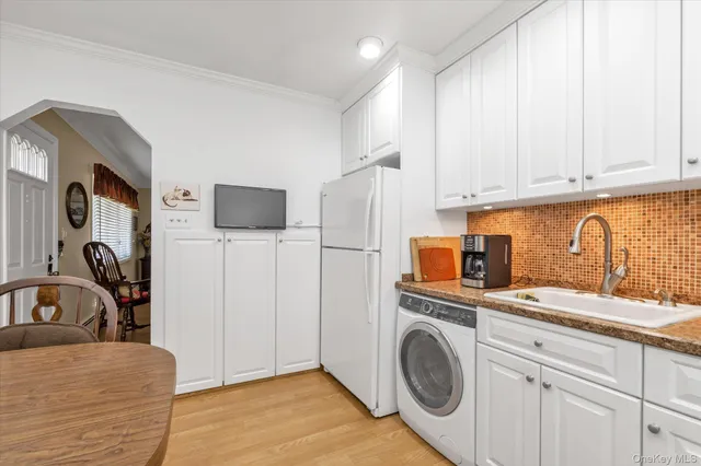 $649,000 | 49 Princeton Place, Merrick, NY 11566