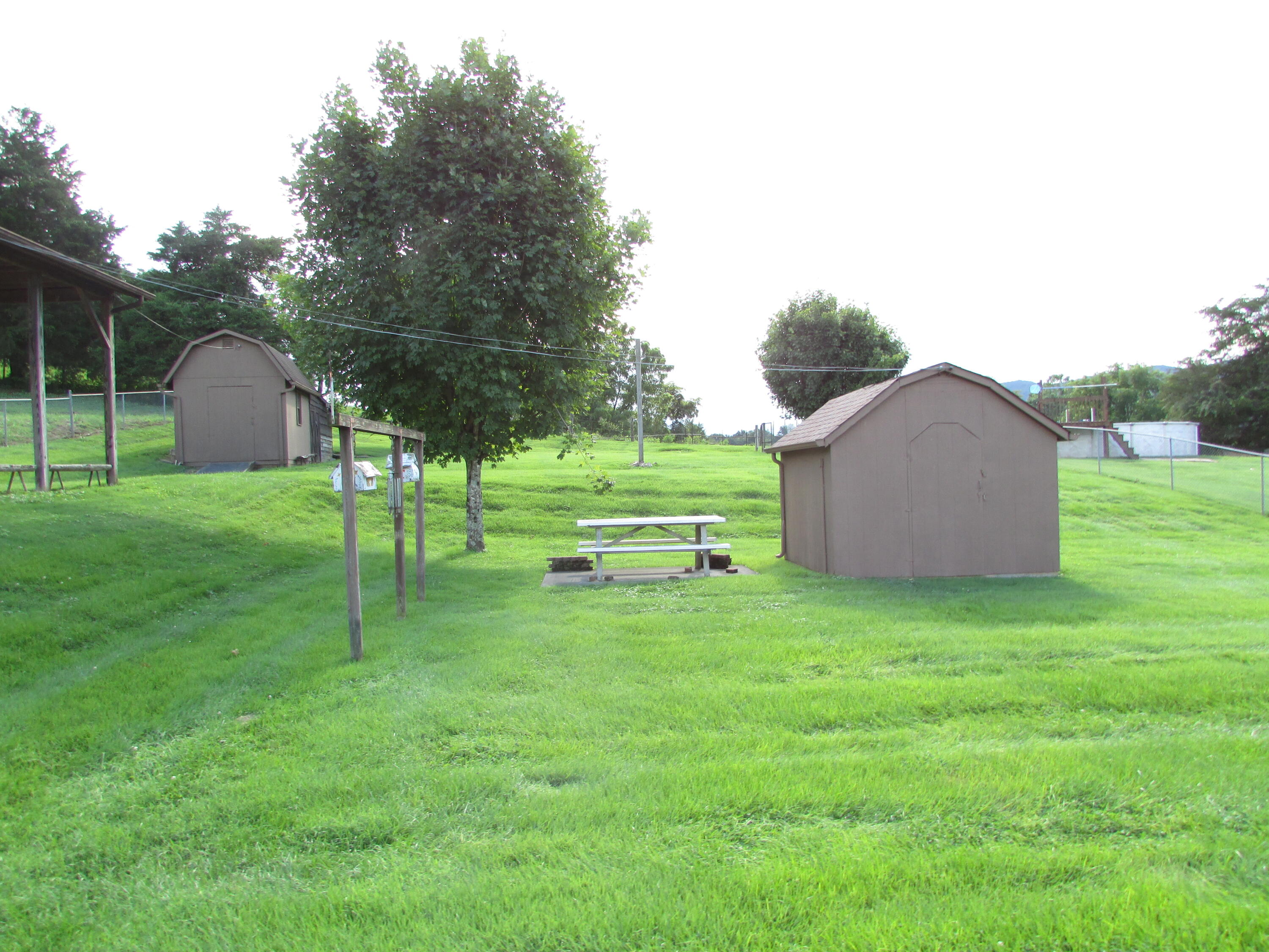 146 Unaka Subdivision Road Elizabethton, TN 37643 - Photo 20 of 43 130 Unaka Subdivision Road, Elizabethton