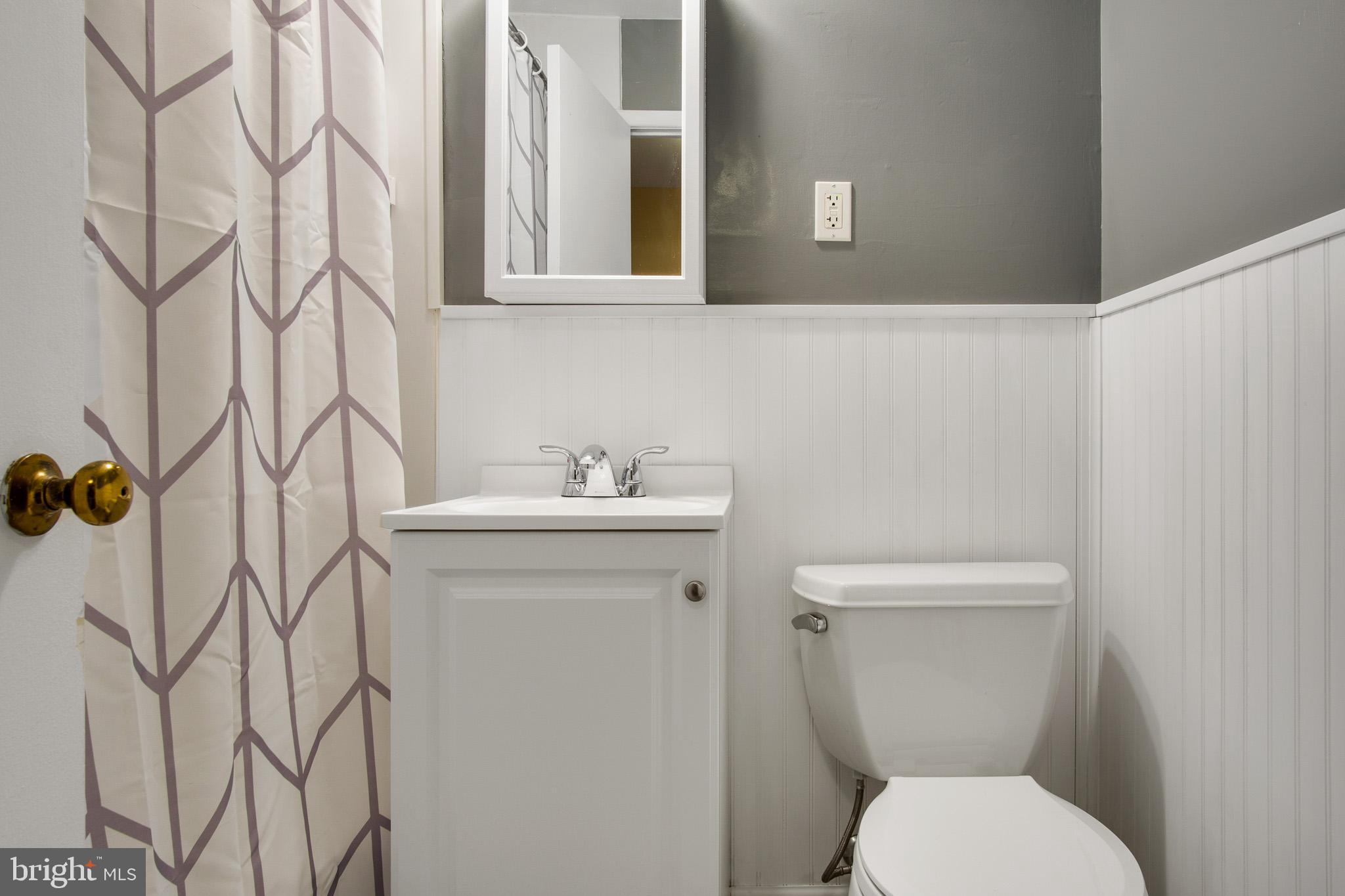 39 Miles Road Claymont, DE 19703 - Photo 16 of 20 Bathroom