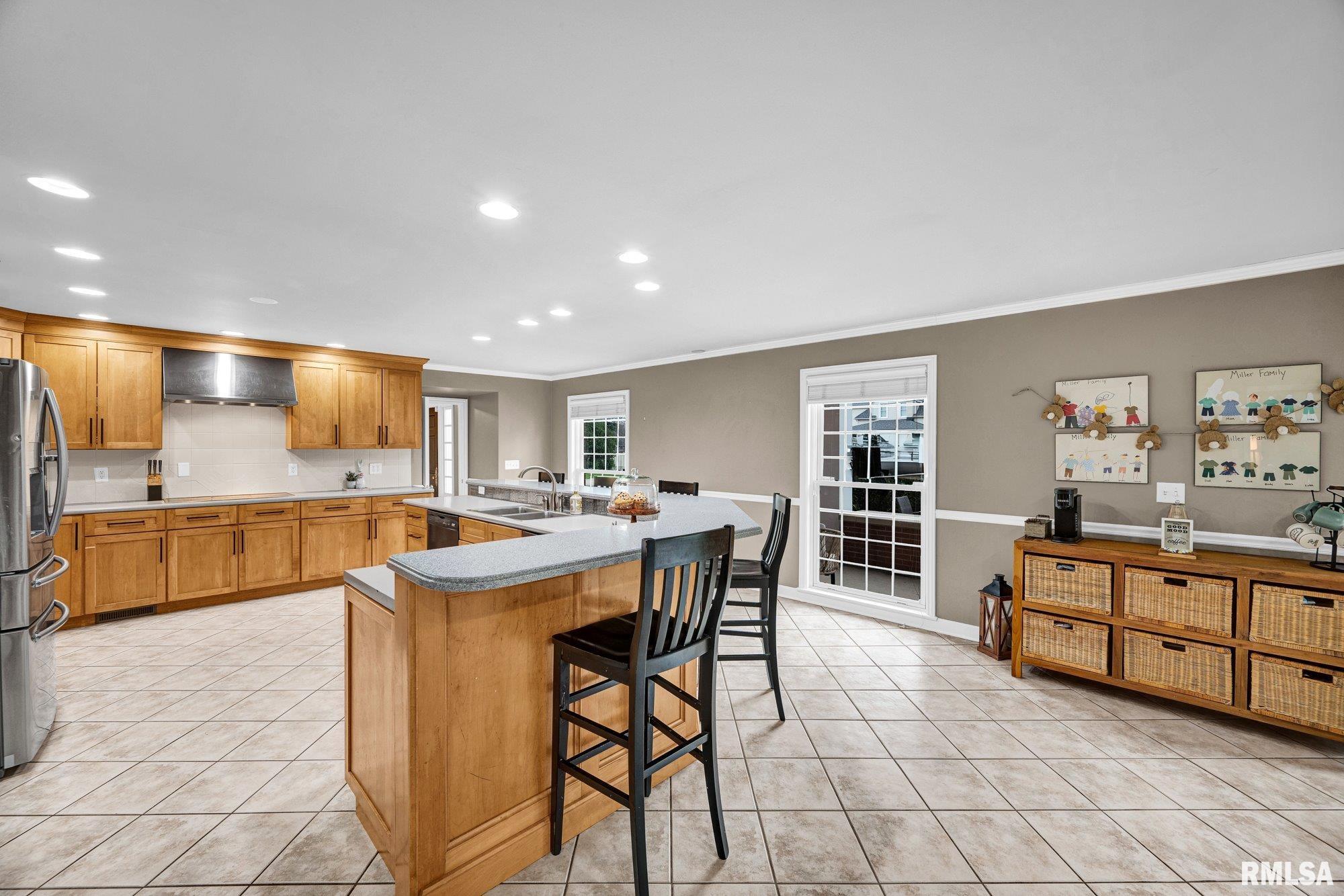 6526 North Saint Marys Road Peoria, IL 61614 - Photo 21 of 84