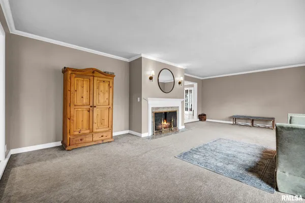 $575,000 | 6526 North Saint Marys Road, Peoria, IL 61614