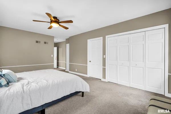 $575,000 | 6526 North Saint Marys Road, Peoria, IL 61614