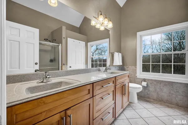 $575,000 | 6526 North Saint Marys Road, Peoria, IL 61614