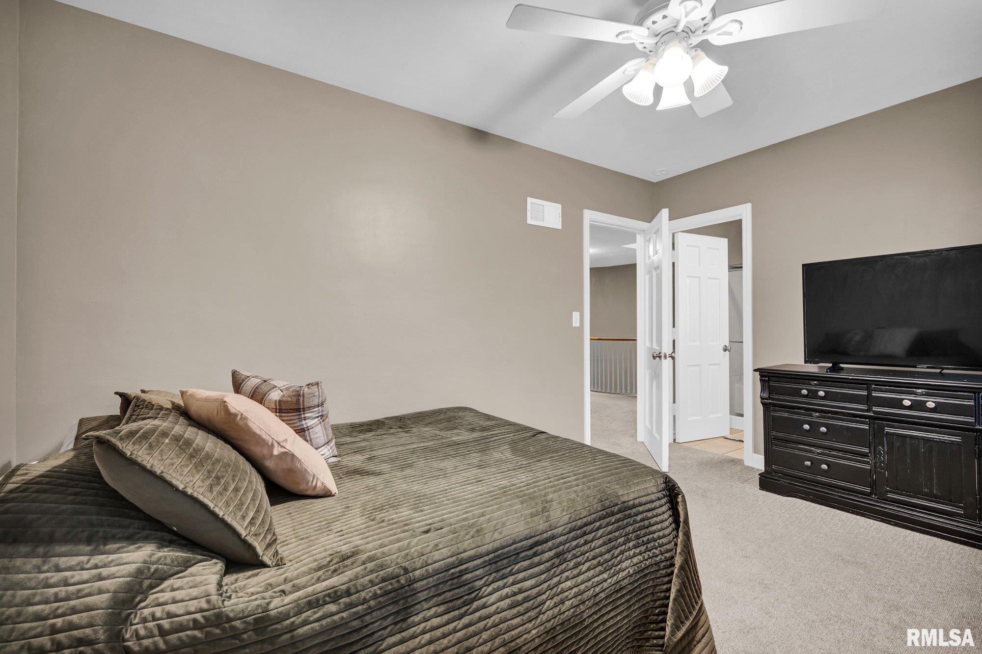 6526 North Saint Marys Road Peoria, IL 61614 - Photo 35 of 84