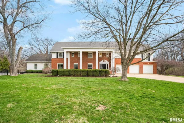 $575,000 | 6526 North Saint Marys Road, Peoria, IL 61614