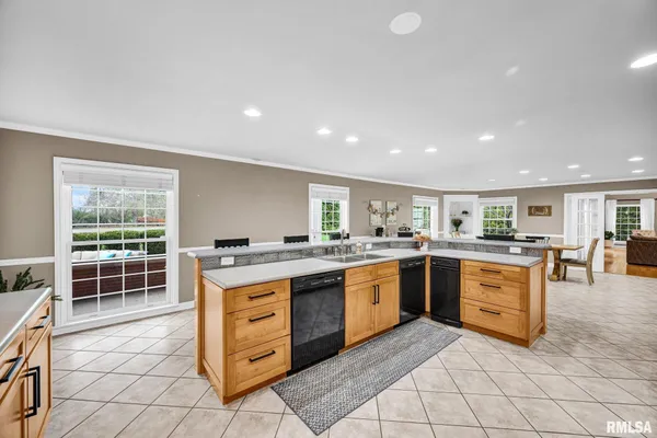 $575,000 | 6526 North Saint Marys Road, Peoria, IL 61614