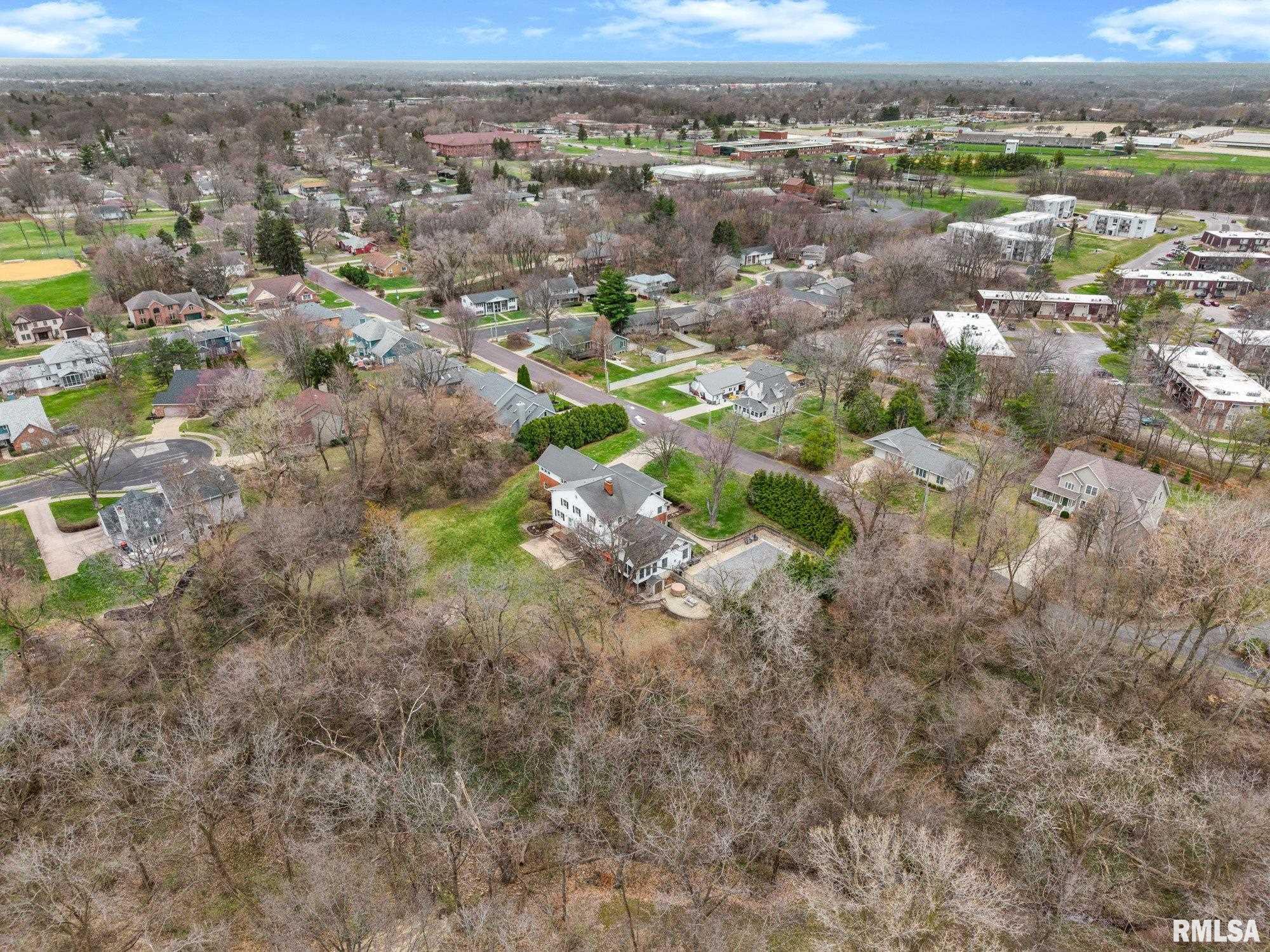 6526 North Saint Marys Road Peoria, IL 61614 - Photo 77 of 84