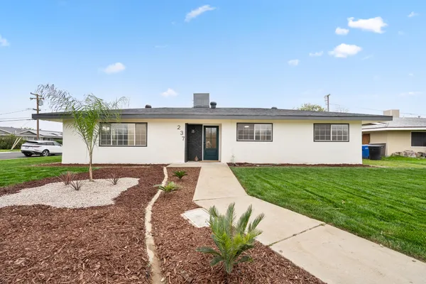 $365,000 | 237 West Glendale Avenue, Lemoore, CA 93245