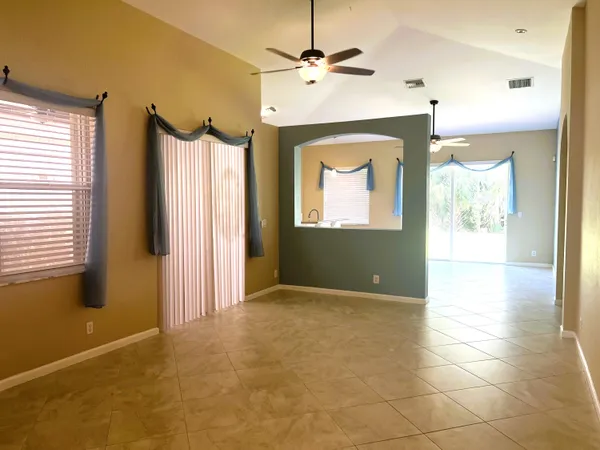 $1,950 | 6120 Spring Lake Terrace, Fort Pierce, FL 34951