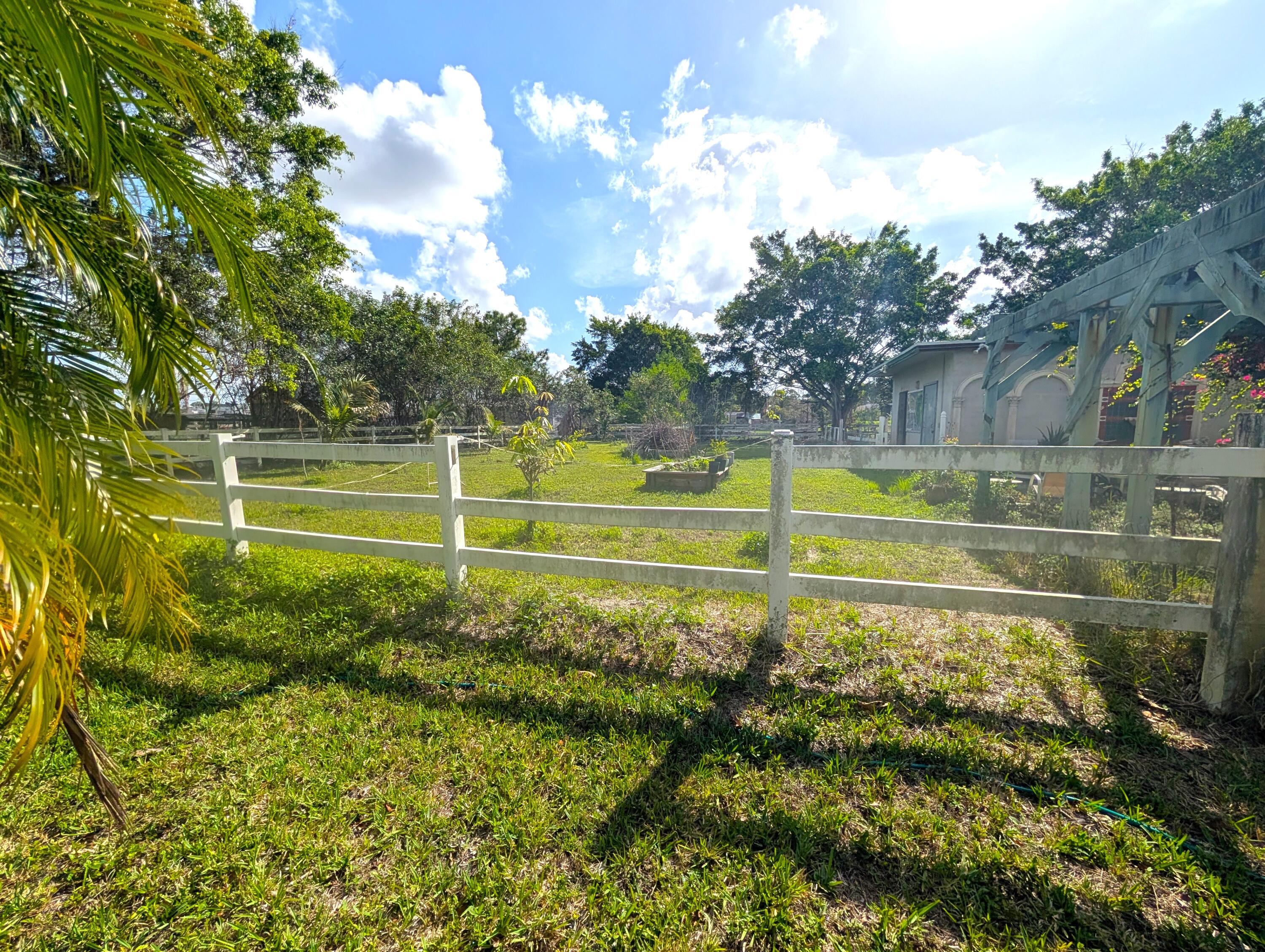 17681 93rd Road North Loxahatchee, FL 33470 - Photo 23 of 31 1.23
