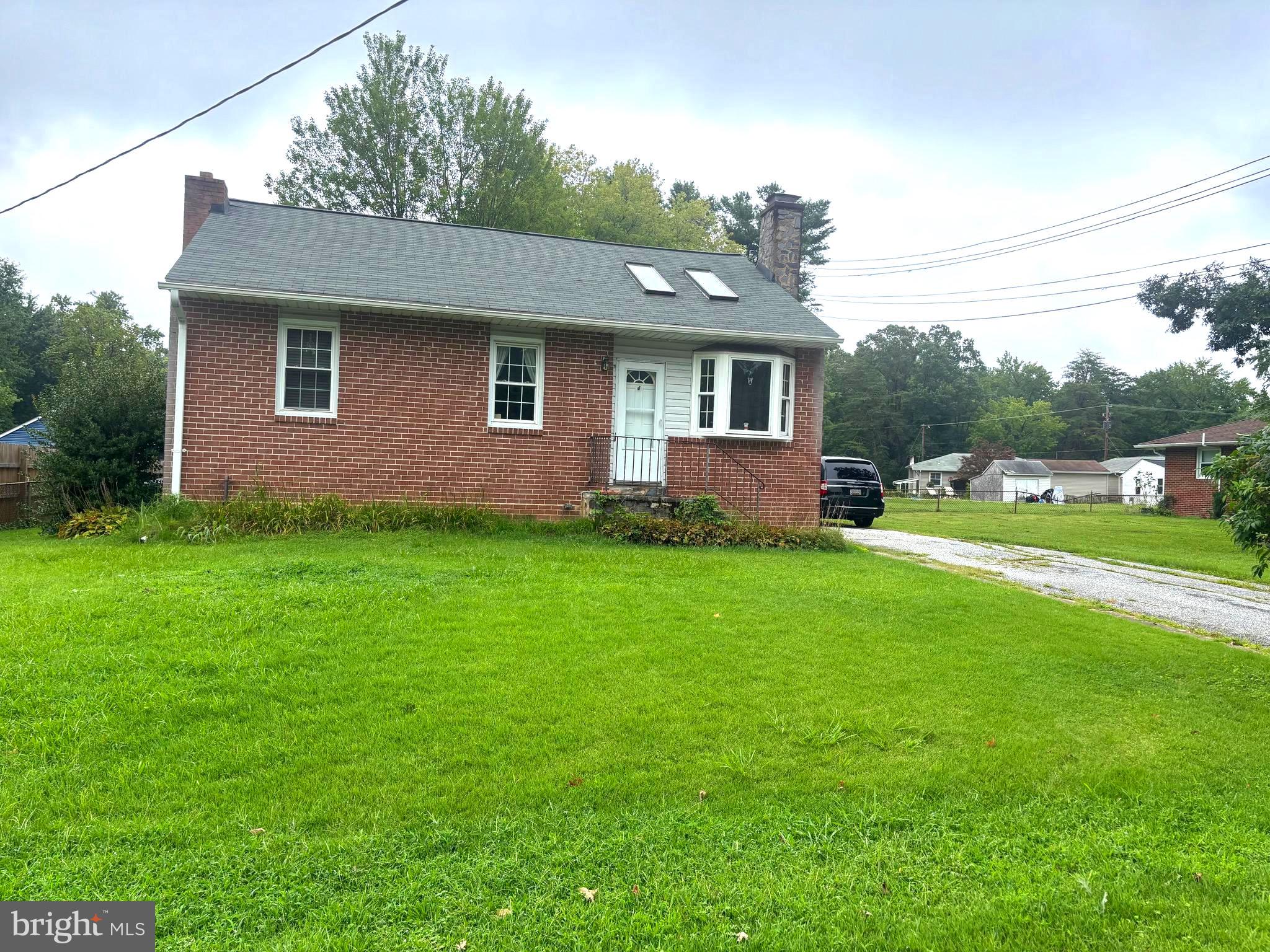 2116 Turkey Point Road Baltimore, MD 21221 - Photo 2 of 23 Gallery Image 2