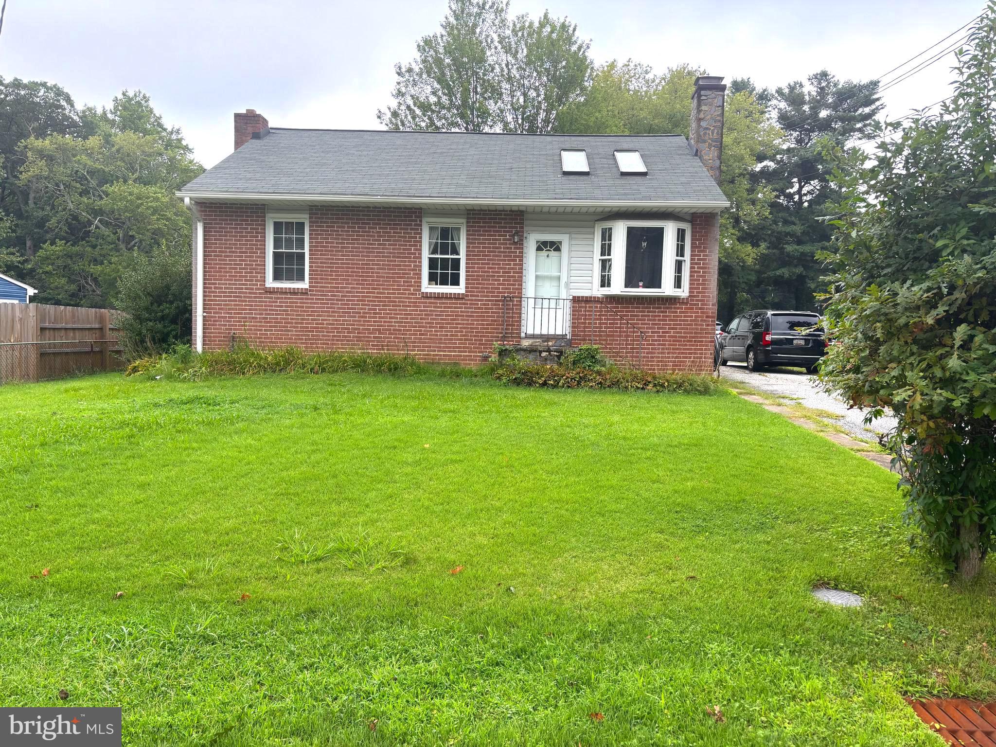 2116 Turkey Point Road Baltimore, MD 21221 - Photo 3 of 23 Gallery Image 3