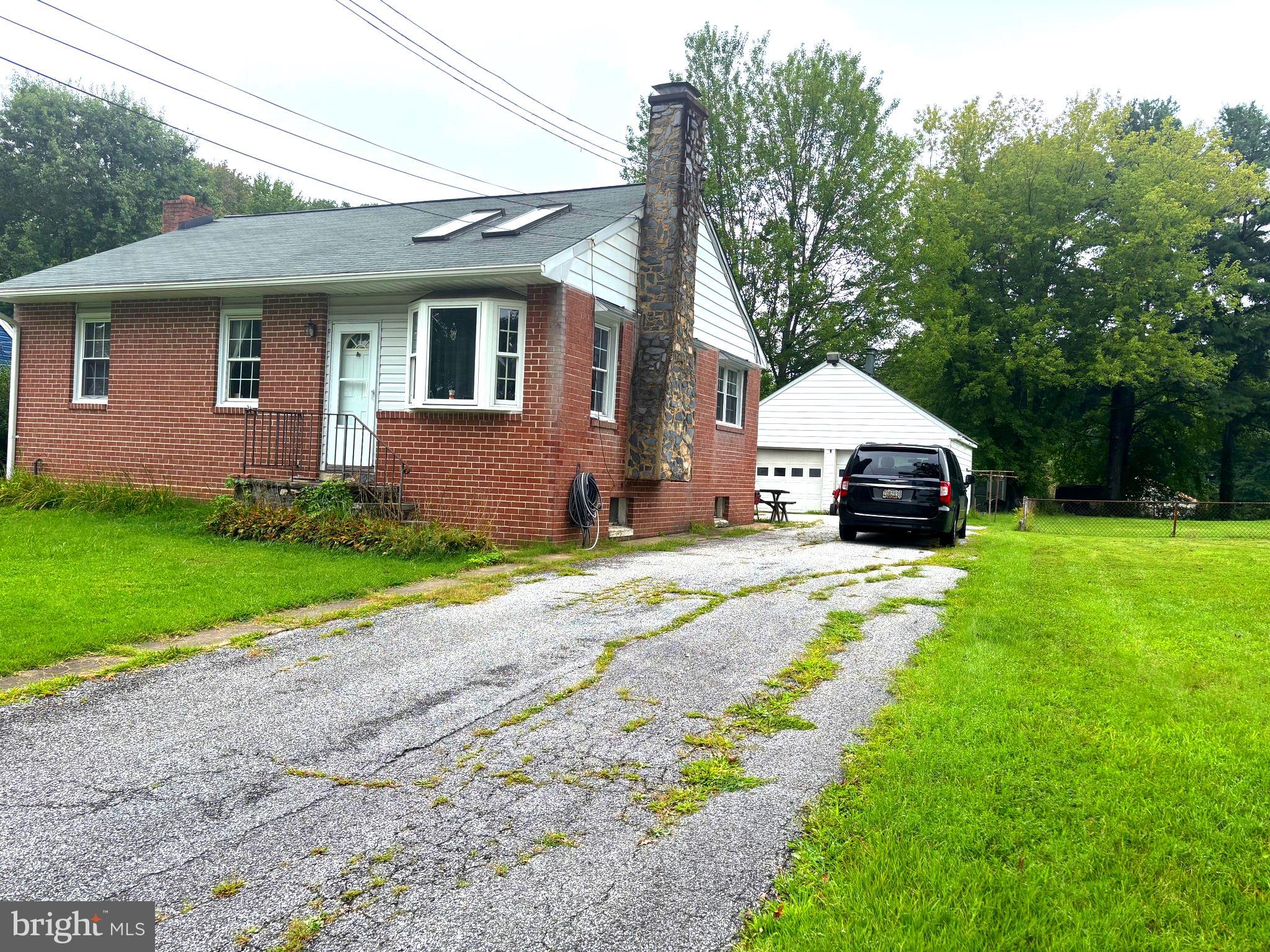 2116 Turkey Point Road Baltimore, MD 21221 - Photo 4 of 23 Gallery Image 4