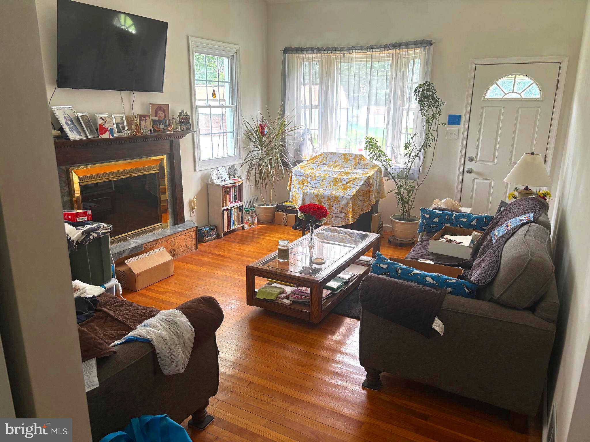 2116 Turkey Point Road Baltimore, MD 21221 - Photo 6 of 23 Gallery Image 6