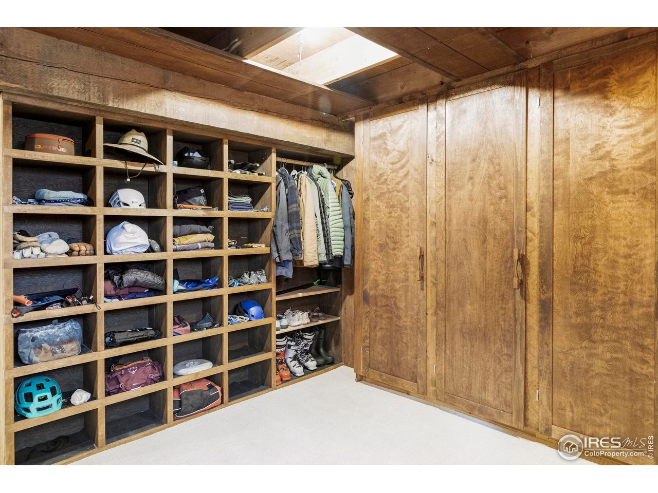 279 Forrest Lane Boulder, CO 80302 - Photo 25 of 36 a view of empty room with empty shelves