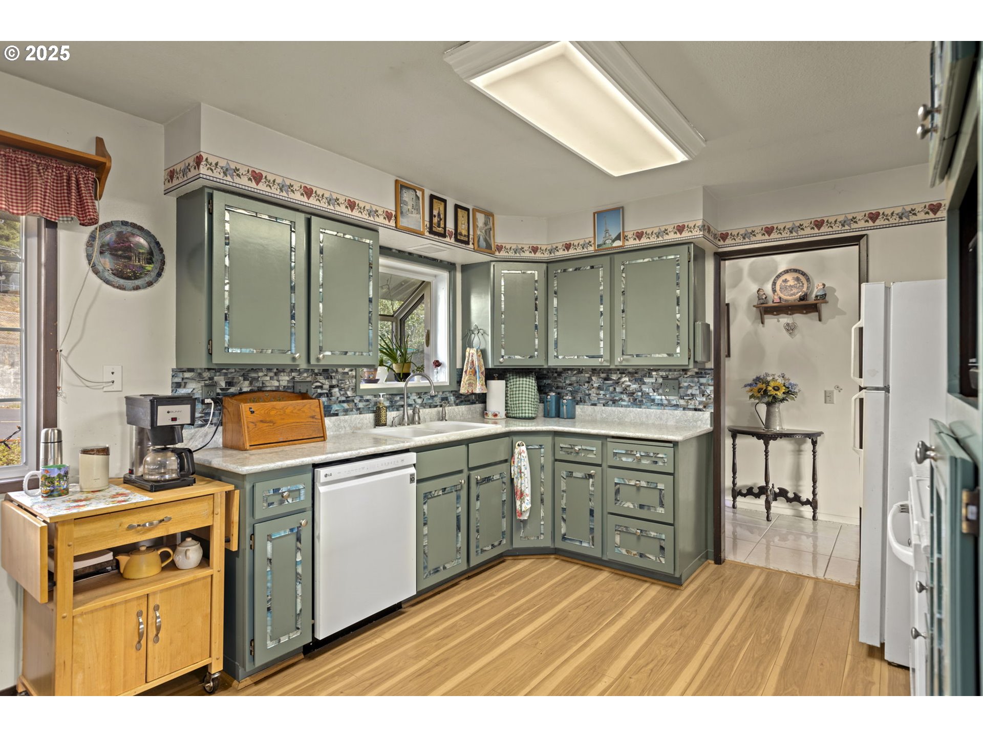 505 Southwest Tichenor Street Clatskanie, OR 97016 - Photo 14 of 39 Kitchen