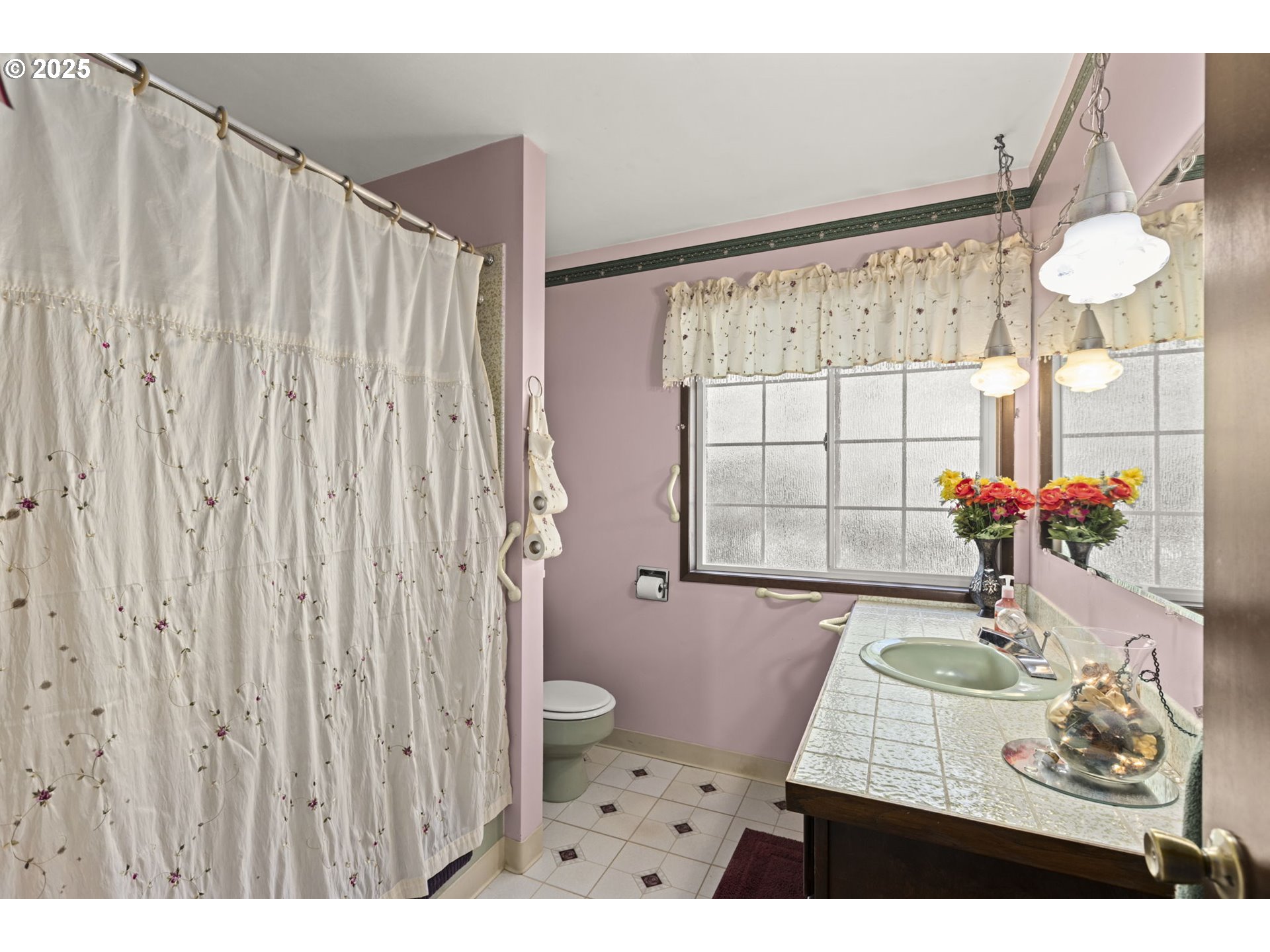 505 Southwest Tichenor Street Clatskanie, OR 97016 - Photo 25 of 39 Bathroom