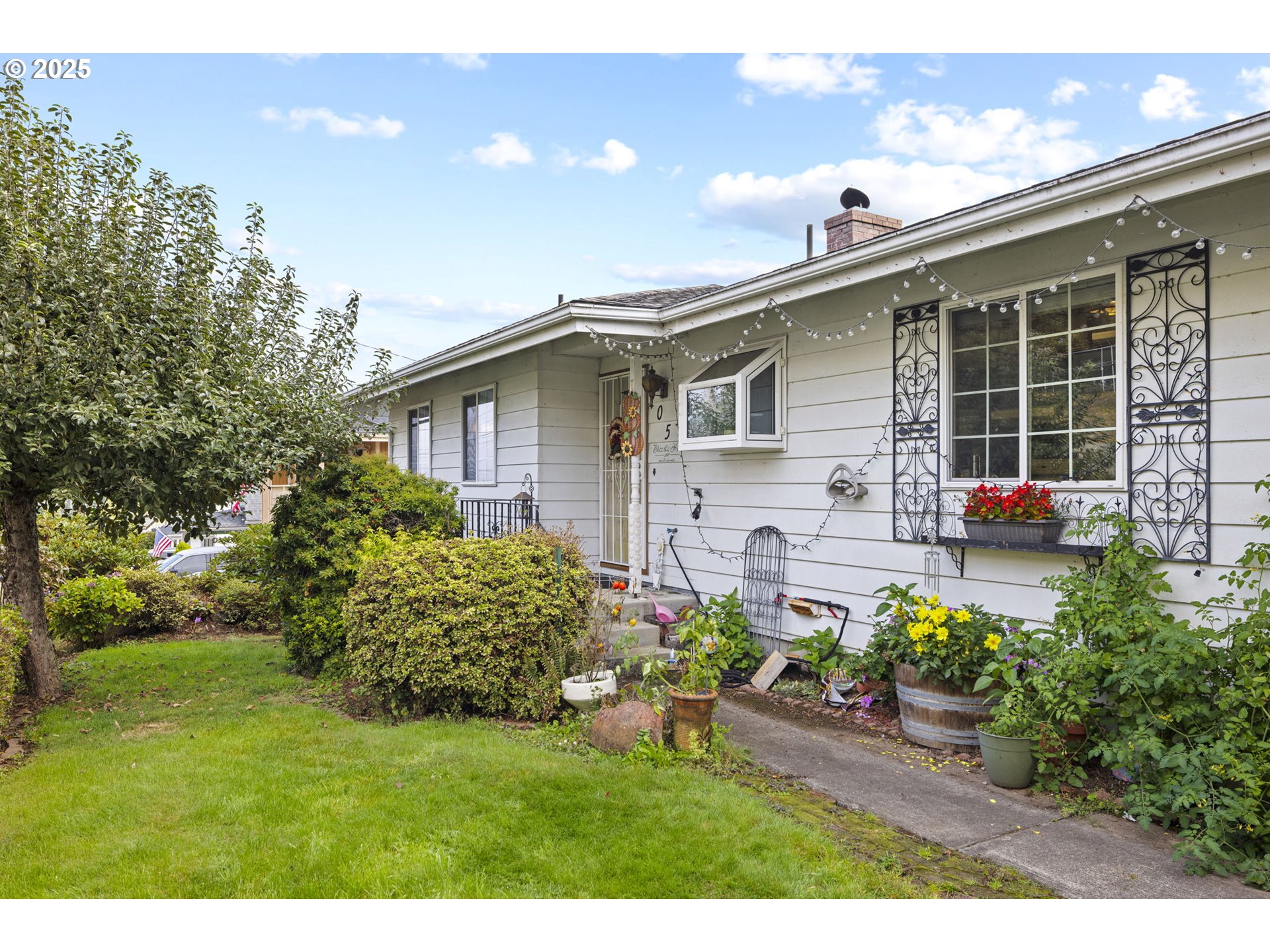 505 Southwest Tichenor Street Clatskanie, OR 97016 - Photo 4 of 39 Yard