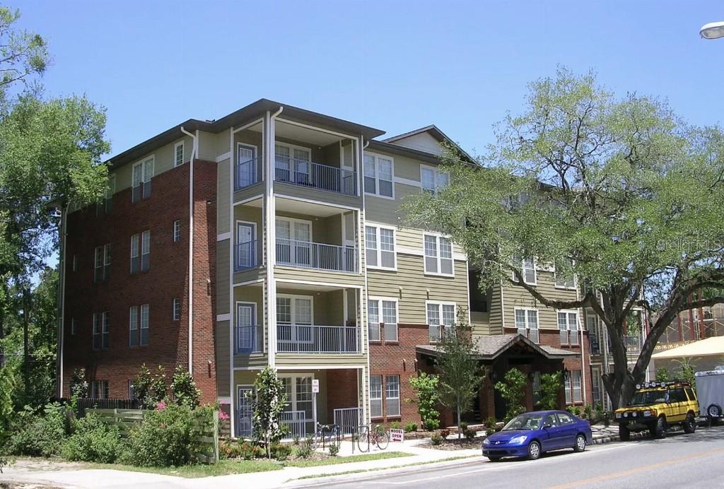 1142 Southwest 9th Road, Unit 401 Gainesville, FL 32601 - Photo 1 of 1 Gallery Image 1