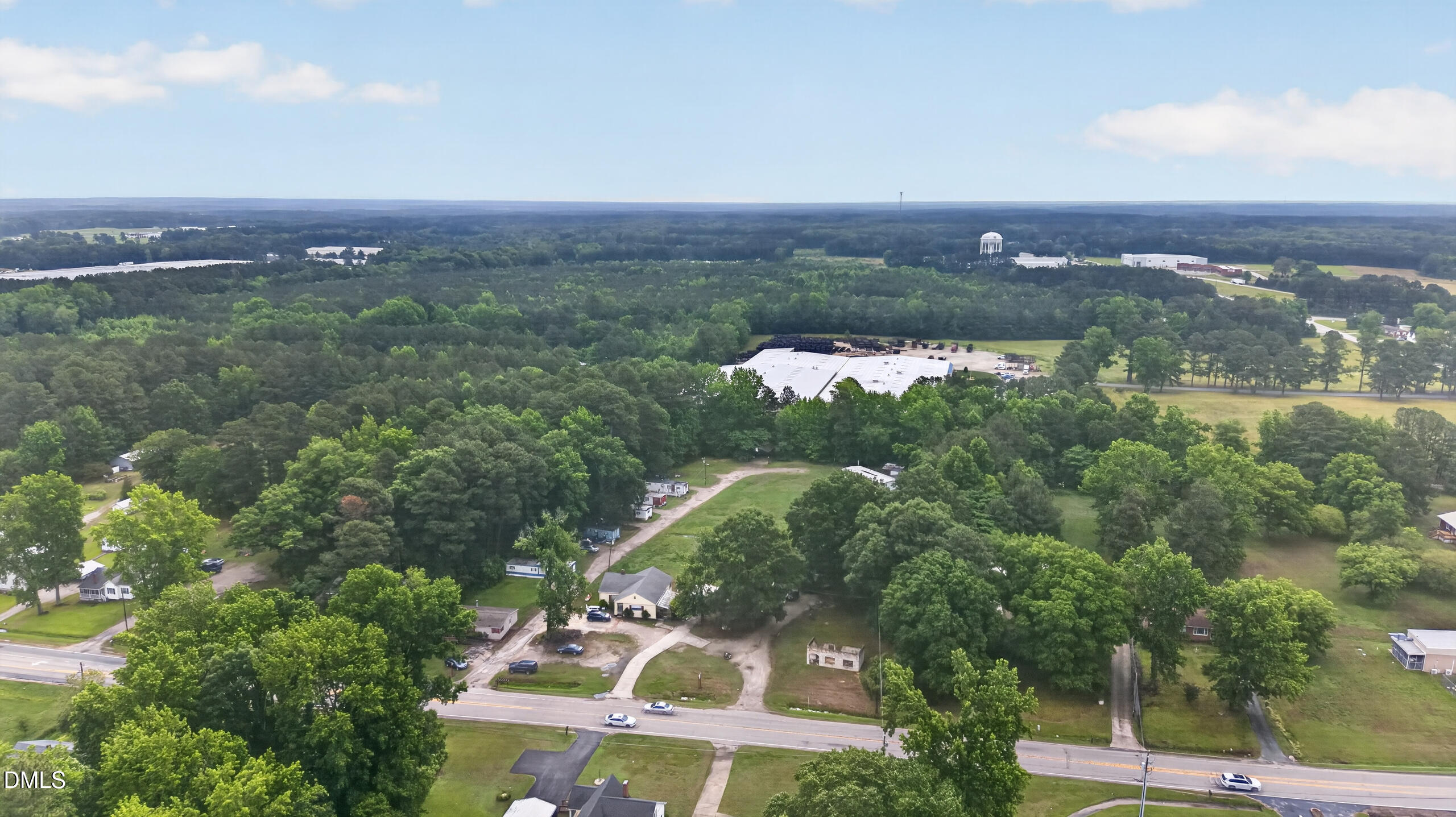 3845 Raleigh Road Henderson, NC 27537 - Photo 2 of 22