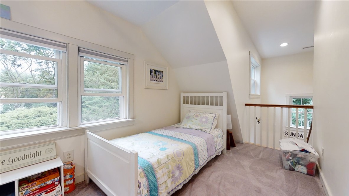123 Dye Hill Road Hopkinton, RI 02832 - Photo 24 of 40 Bedroom