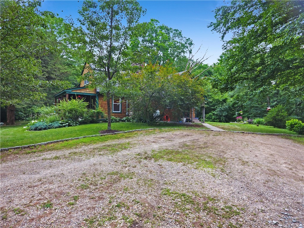 123 Dye Hill Road Hopkinton, RI 02832 - Photo 5 of 40