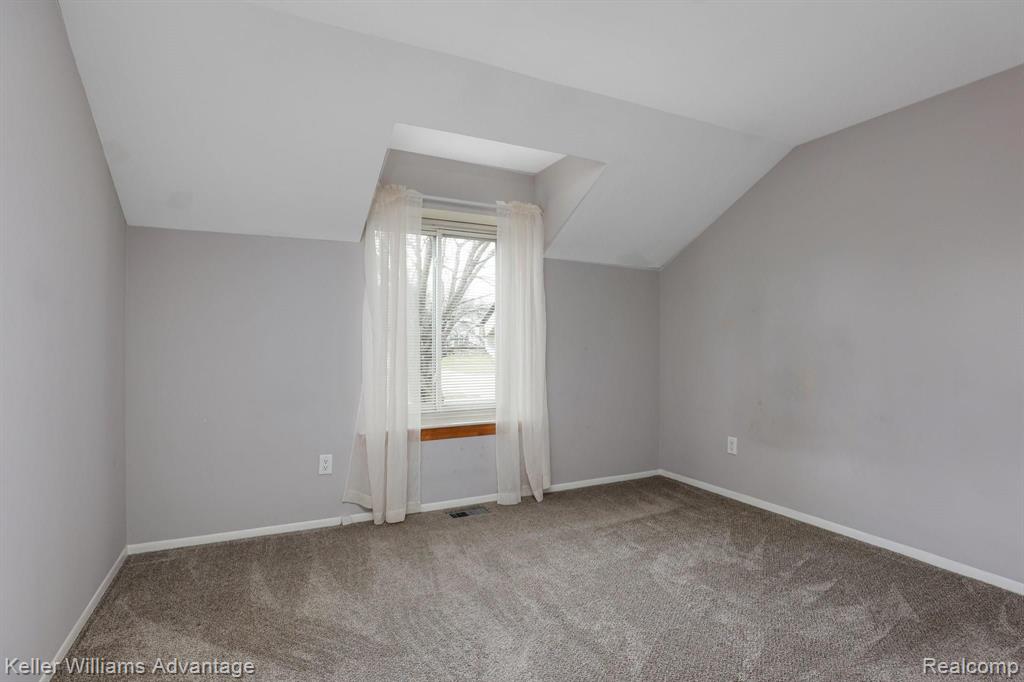 43534 Hanford Road Canton, MI 48187 - Photo 19 of 28