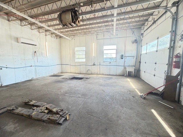 1000 East Main Street Decherd, TN 37324 - Photo 15 of 18 a view of a room with gym equipment