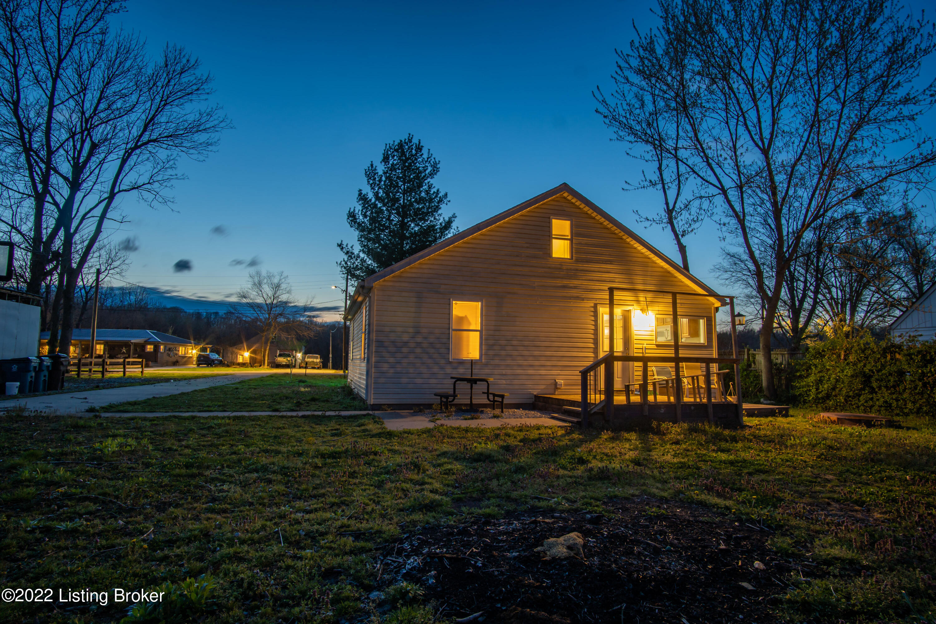 12703 Abbey Road Louisville, KY 40272 - Photo 29 of 30 DSC00662-4