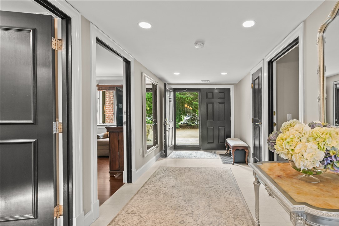 111 Harrison Avenue, Unit B4 Newport, RI 02840 - Photo 6 of 38