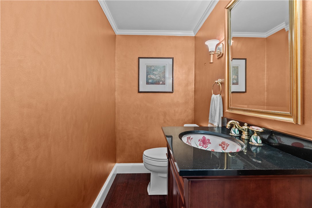 111 Harrison Avenue, Unit B4 Newport, RI 02840 - Photo 8 of 38