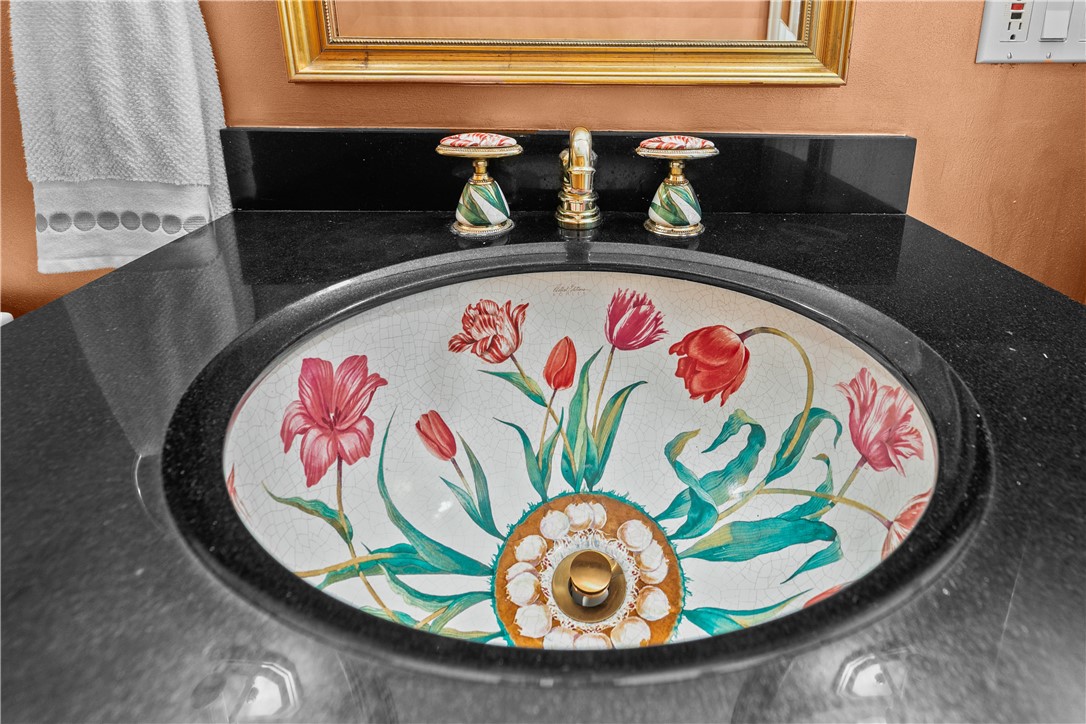 111 Harrison Avenue, Unit B4 Newport, RI 02840 - Photo 9 of 38