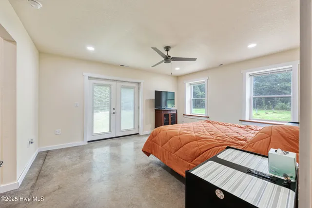 $736,500 | 281 Shipyard Road, Hertford, NC 27944