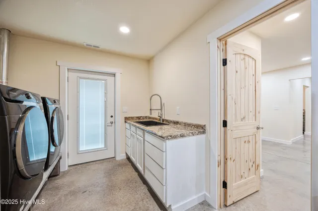 $736,500 | 281 Shipyard Road, Hertford, NC 27944