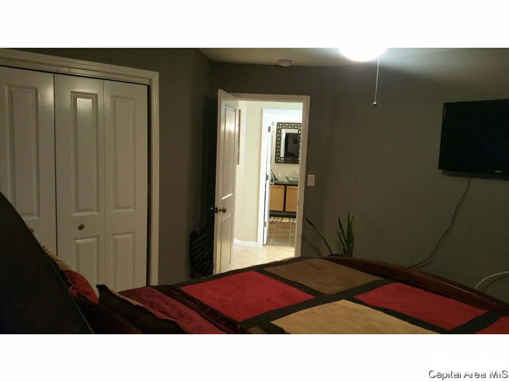 1820 South Spring Street Springfield, IL 62704 - Photo 15 of 30
