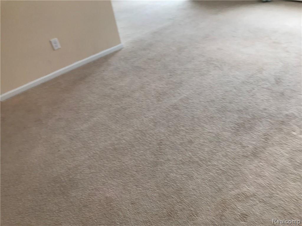 100 West Hickory Grove Road Bloomfield Hills, MI 48304 - Photo 5 of 21