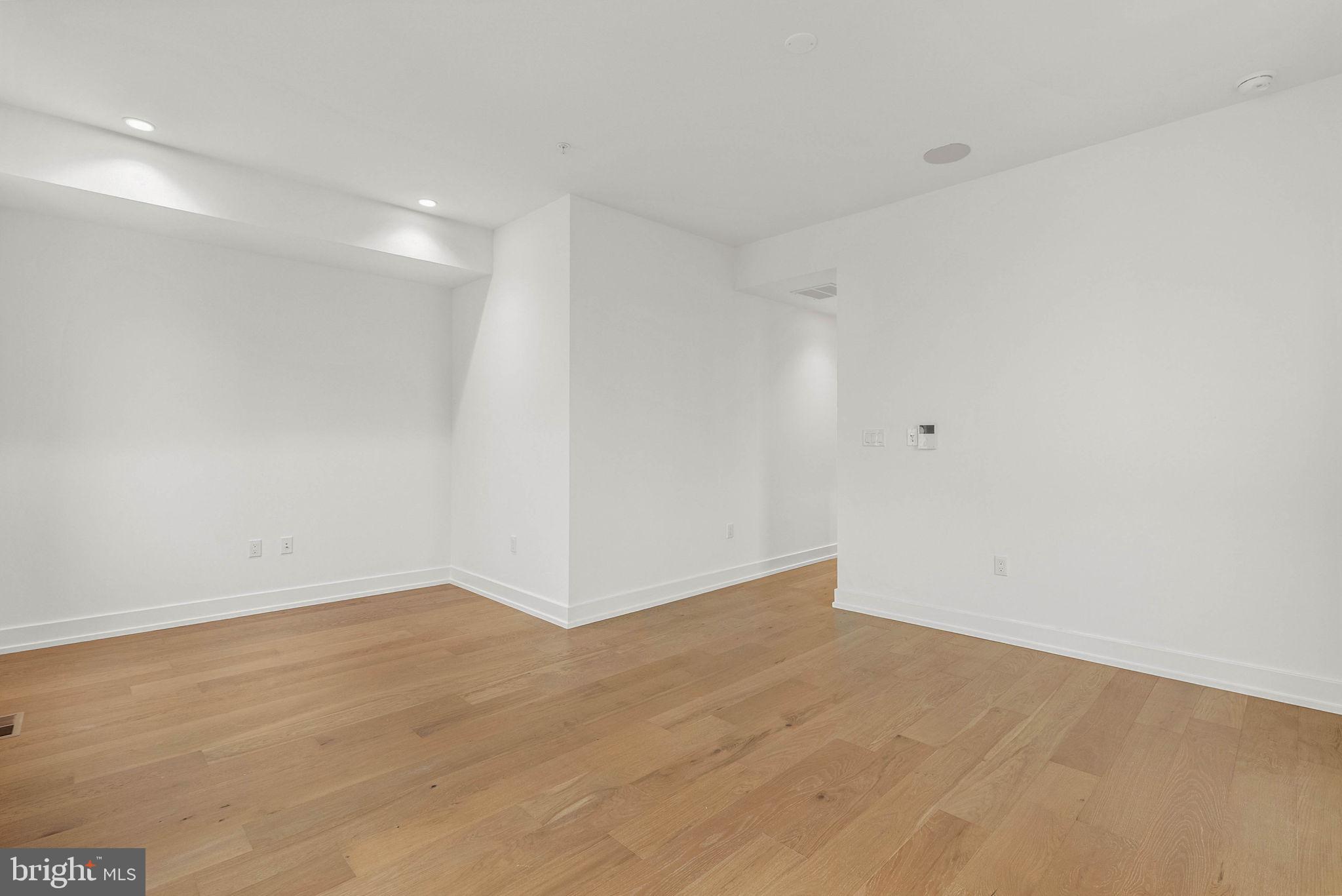 650 Fairmount Avenue, Unit A2 Philadelphia, PA 19123 - Photo 11 of 40 a view of an empty room