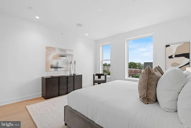 $1,300,000 | 650 Fairmount Avenue, Unit A2, Philadelphia, PA 19123