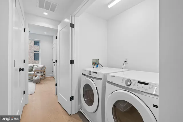 $1,300,000 | 650 Fairmount Avenue, Unit A2, Philadelphia, PA 19123