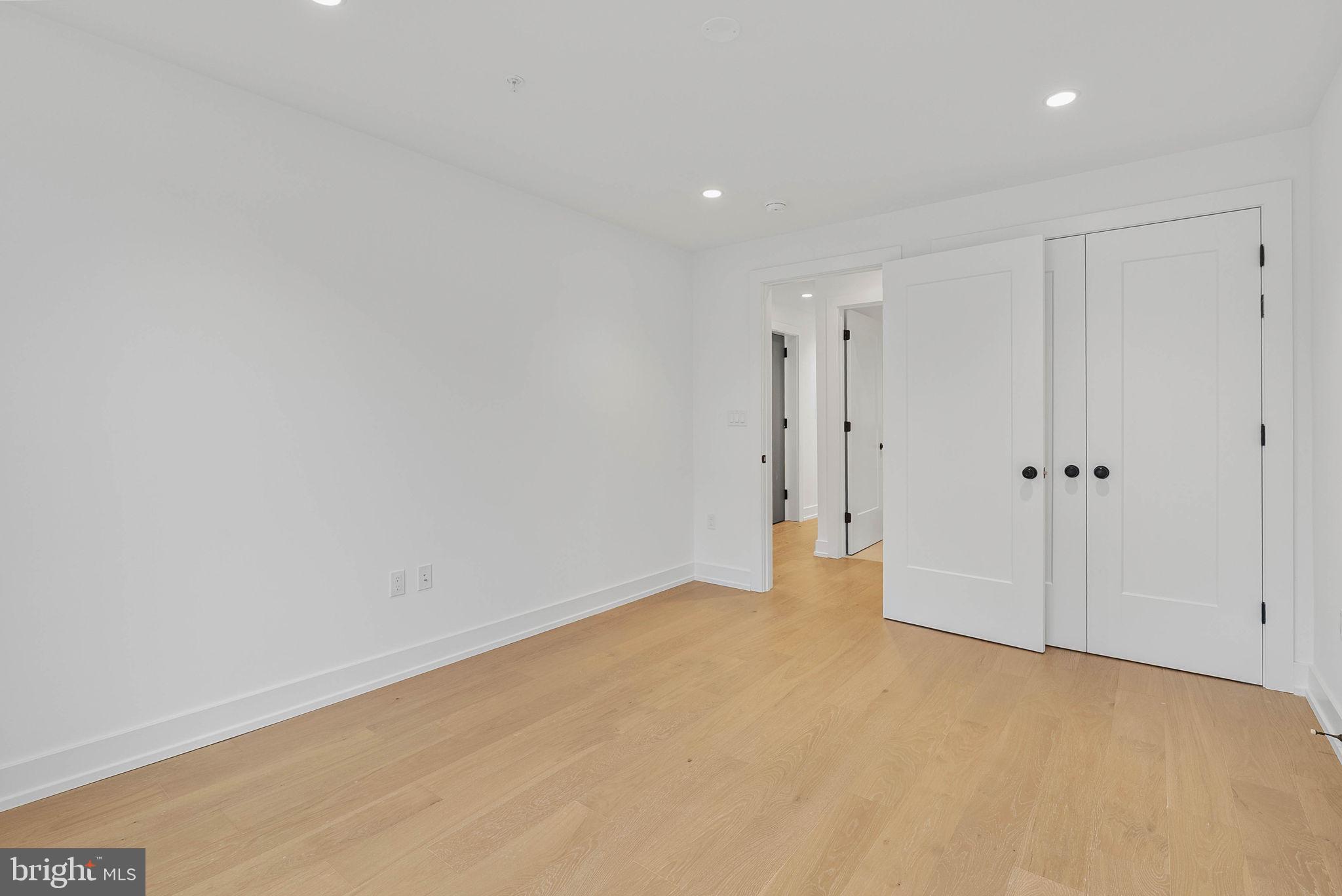 650 Fairmount Avenue, Unit A2 Philadelphia, PA 19123 - Photo 29 of 40 a view of an empty room