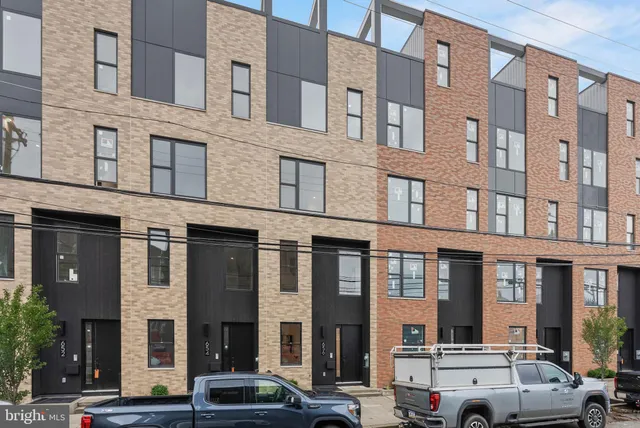 $1,300,000 | 650 Fairmount Avenue, Unit A2, Philadelphia, PA 19123