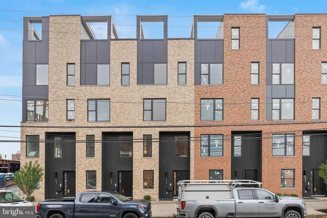 $1,300,000 | 650 Fairmount Avenue, Unit A2, Philadelphia, PA 19123