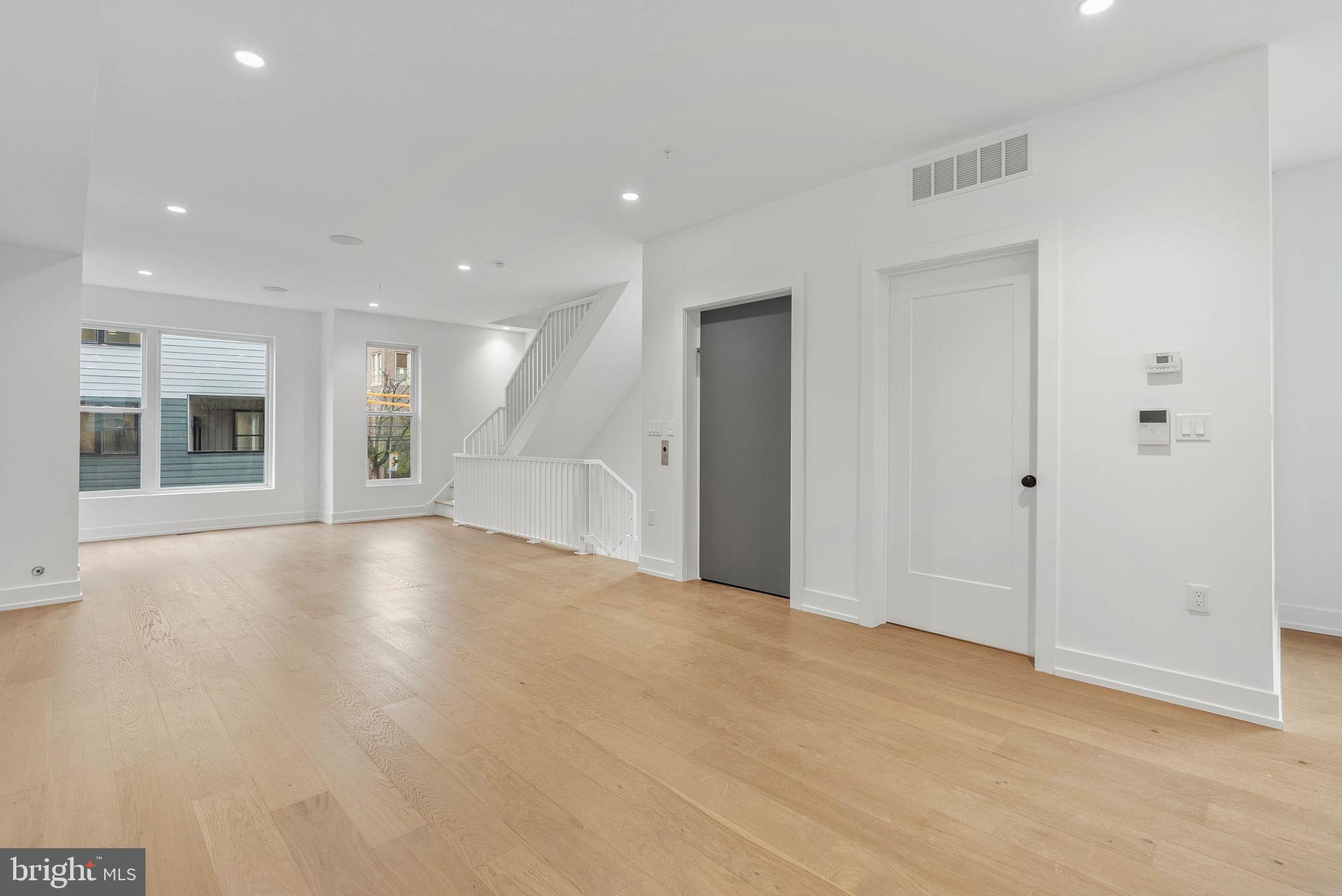 650 Fairmount Avenue, Unit A2 Philadelphia, PA 19123 - Photo 6 of 40 a view of an empty room with a window
