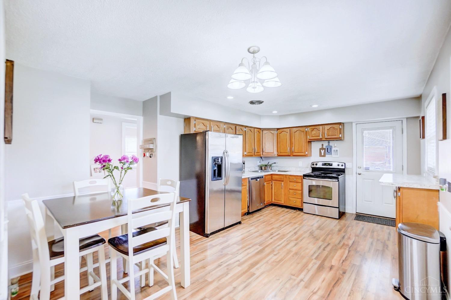4585 West Fork Road Cincinnati, OH 45247 - Photo 5 of 20