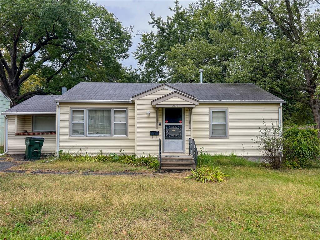 209 South 13th Street Leavenworth, KS 66048 - Photo 1 of 1