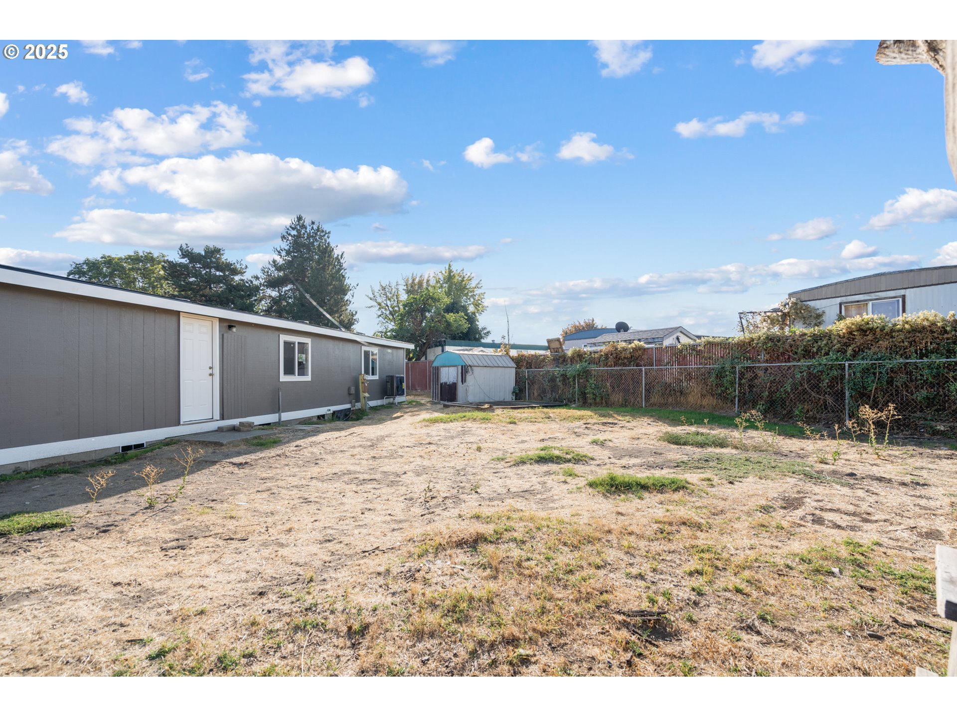 1175 Southwest Sandy Drive Hermiston, OR 97838 - Photo 30 of 30 a row of ocean view with beach