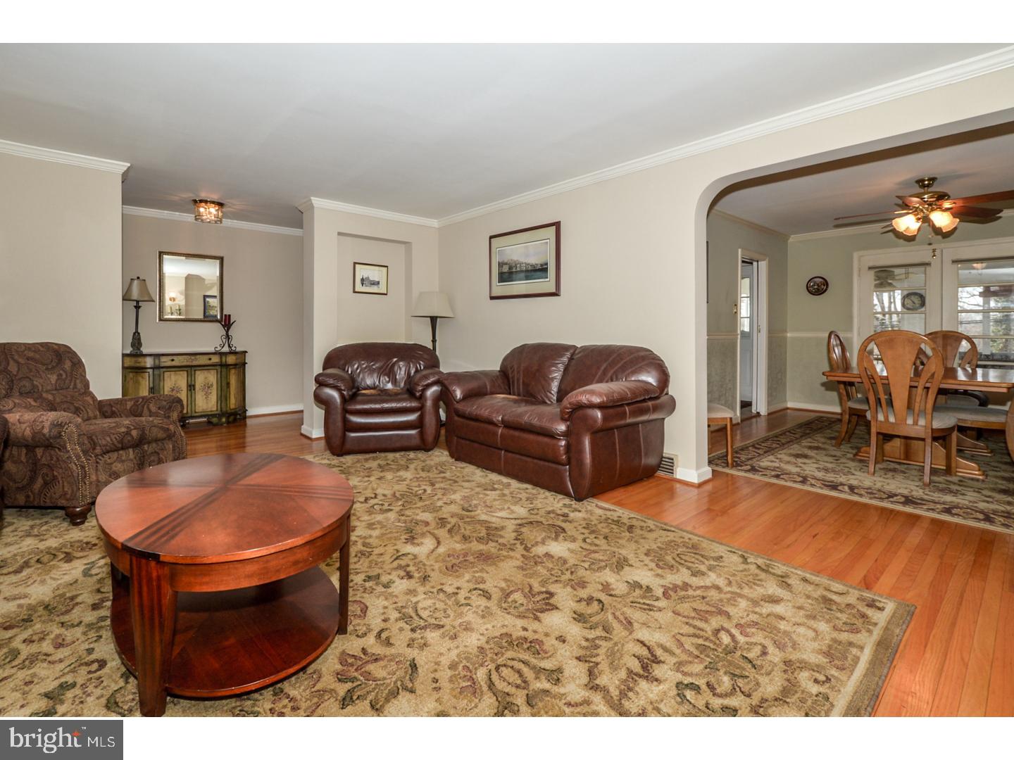 609 Paddock Road Havertown, PA 19083 - Photo 5 of 24 Living Room