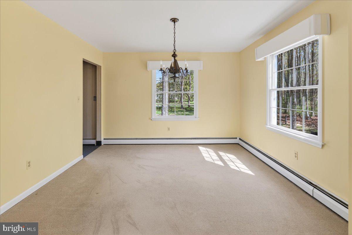 159 Bull Run Road Pennington, NJ 08534 - Photo 11 of 54