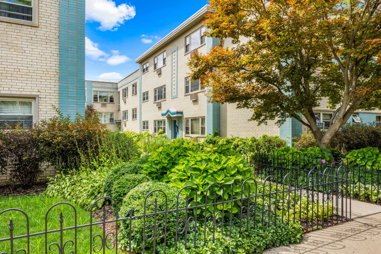 4856 North Paulina St Unit 3E  